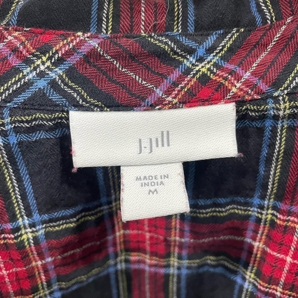 J Jill plaid button down shirt. Size Medium. Long too with a waist tie. - Picture 3 of 3